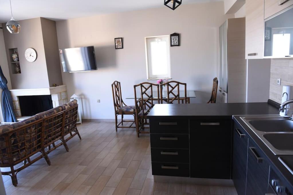 Katerina Luxury Suites Elia  Buitenkant foto