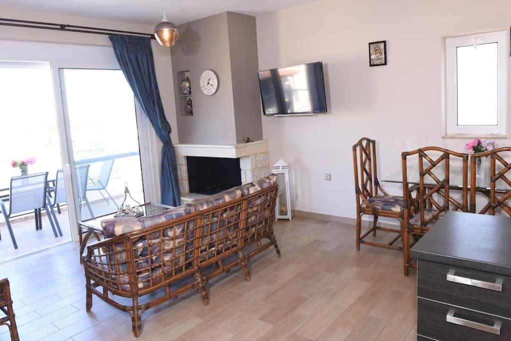 Katerina Luxury Suites Elia  Buitenkant foto